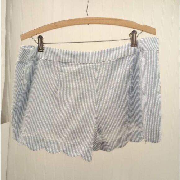 Red camel blue and white pinstripe scalloped hemmed short shorts size 13 J - Picture 3 of 6